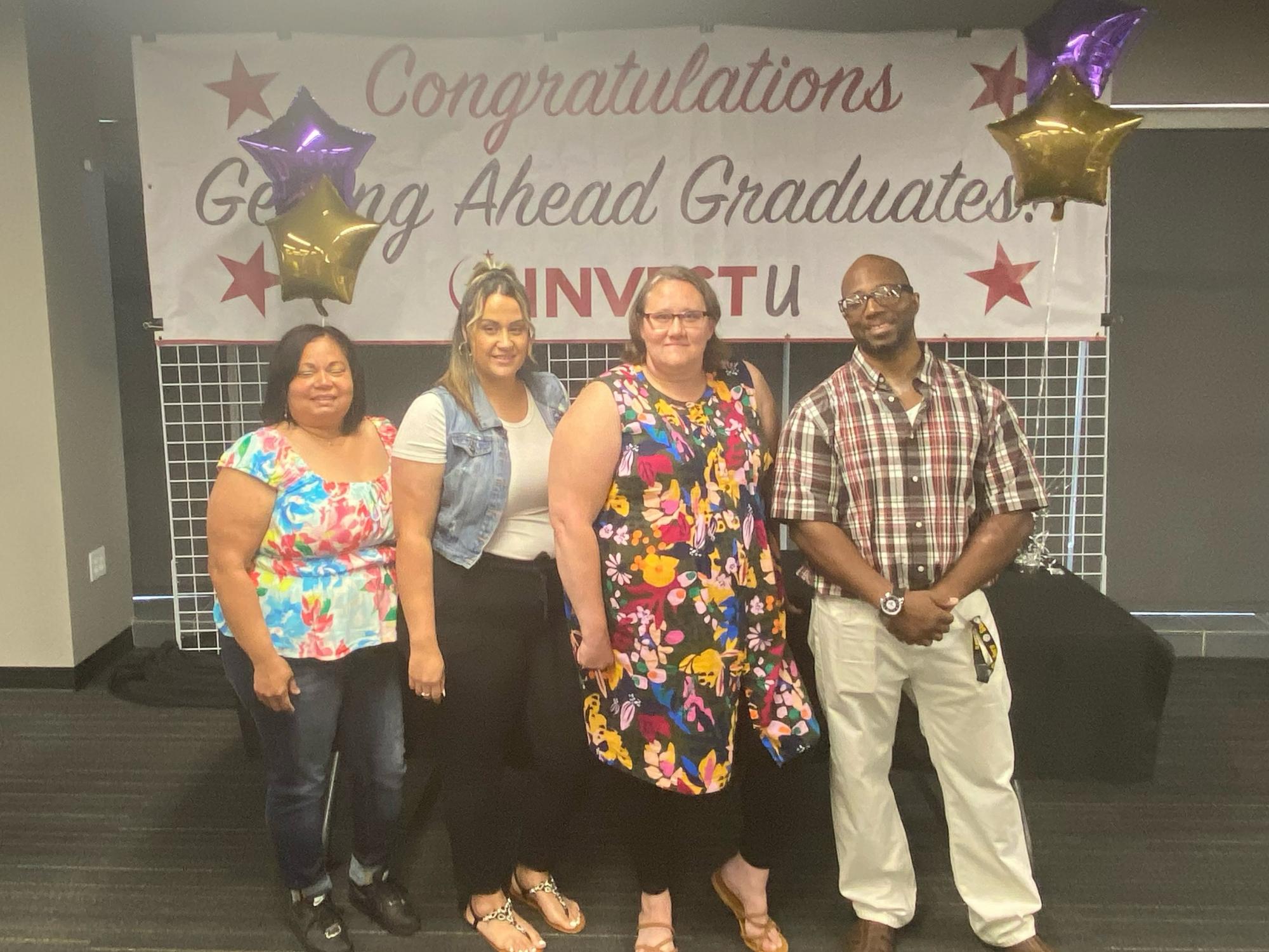 “Invest U” Hosts Graduation